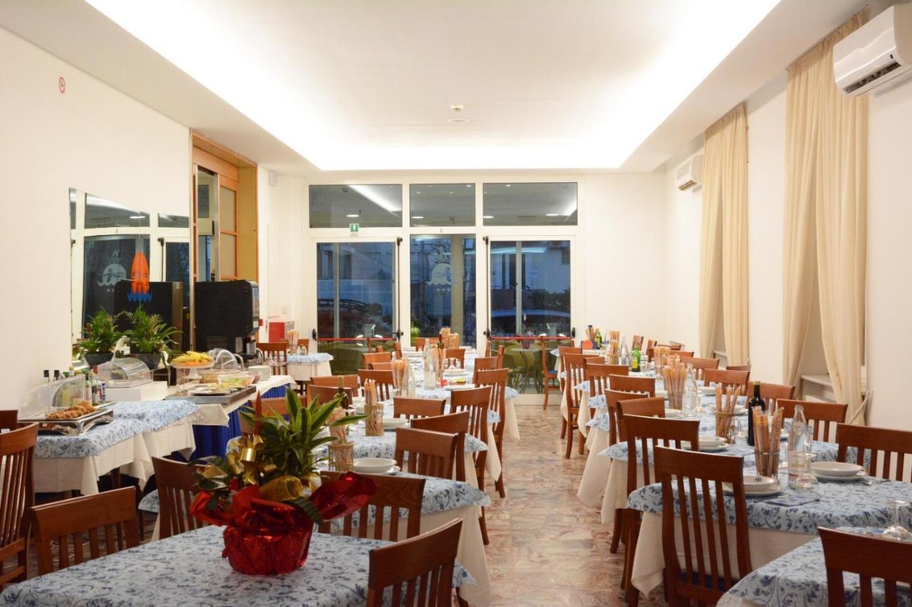 Dea Della Salute Hotel Bellaria – Igea Marina Kültér fotó