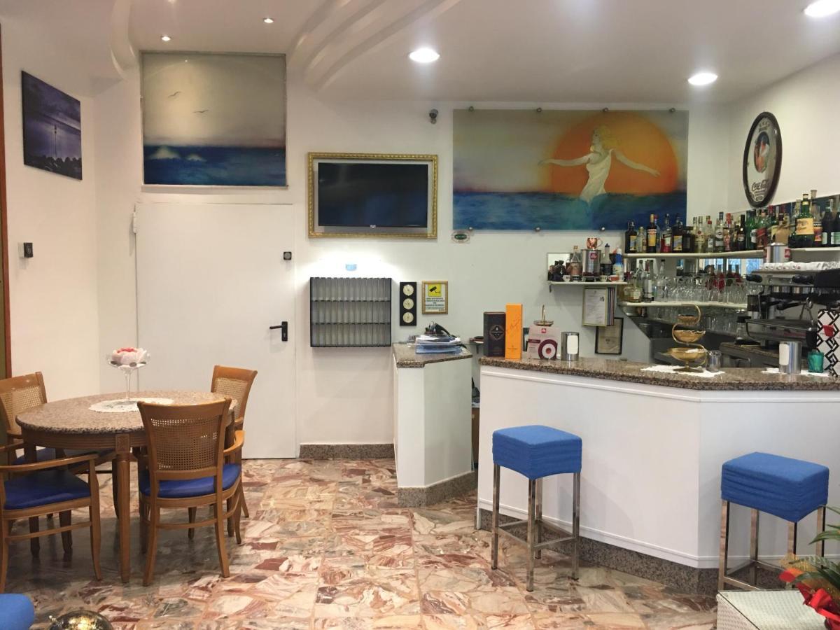 Dea Della Salute Hotel Bellaria – Igea Marina Kültér fotó