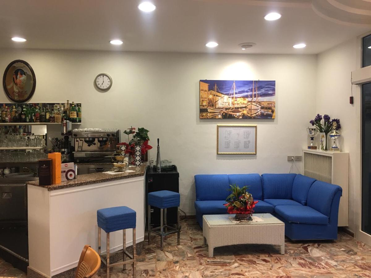 Dea Della Salute Hotel Bellaria – Igea Marina Kültér fotó